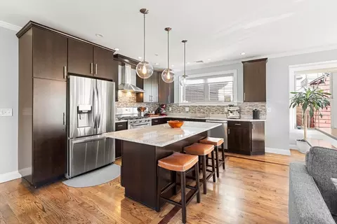 553 E 1st St #2, Boston, MA 02127
