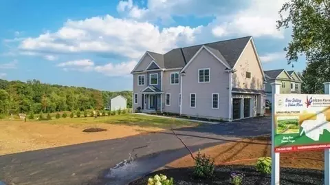 587 South St, Shrewsbury, MA 01545
