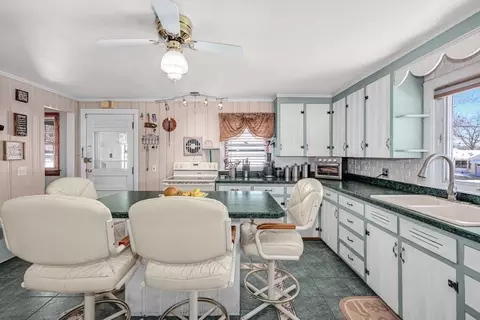 Dining - 30 Saybrook Rd, Worcester, MA 01604 photo 5 of 5