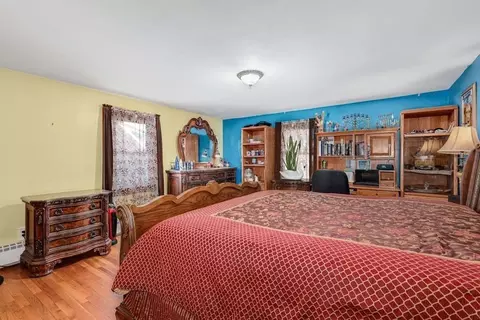 Bedroom - 30 Saybrook Rd, Worcester, MA 01604 photo 2 of 4