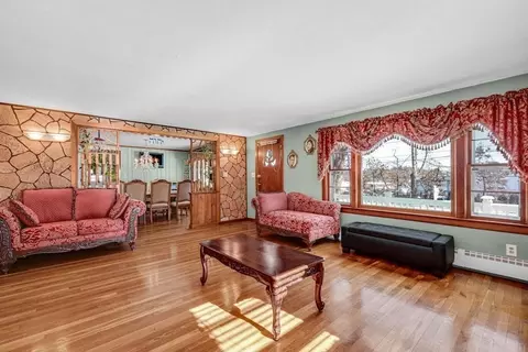 Living - 30 Saybrook Rd, Worcester, MA 01604 photo 1 of 4