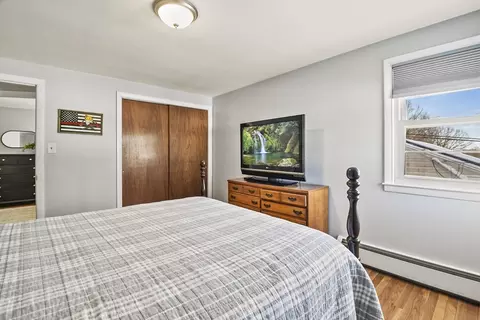 Bedroom - 34 Ridgewood Rd, Worcester, MA 01606 photo 5 of 7