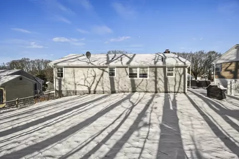 Exterior - 34 Ridgewood Rd, Worcester, MA 01606 photo 5 of 6