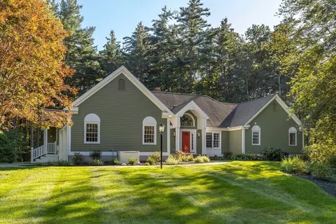 35 Wintergreen Ln, Groton, MA 01450