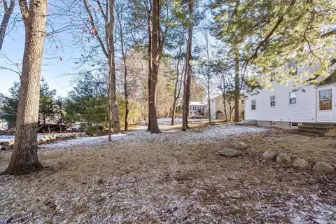 Exterior - 27 Sunset Dr, Framingham, MA 01701 photo 5 of 8