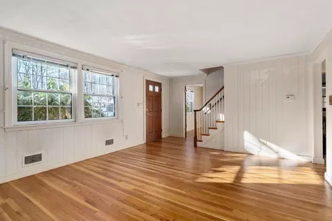 Living - 27 Sunset Dr, Framingham, MA 01701 photo 3 of 5