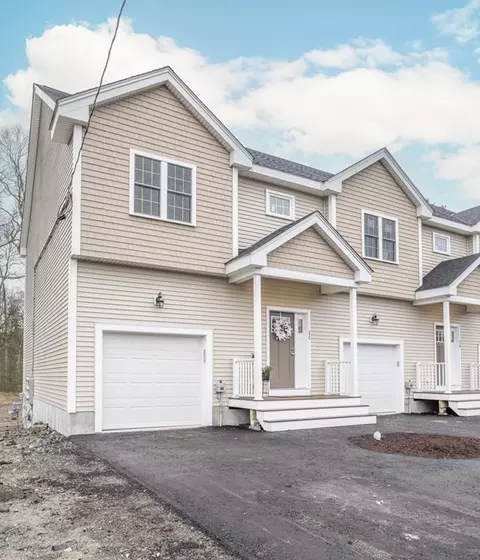 10 Dora Dr #LEFT, Taunton, MA 02780