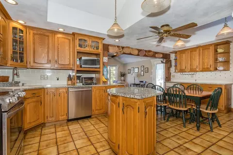 Kitchen - 3 Meadows Ave, Canton, MA 02021 photo 3 of 3
