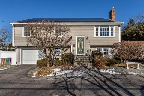 Exterior - 3 Meadows Ave, Canton, MA 02021 photo 8 of 8