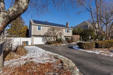 Exterior - 3 Meadows Ave, Canton, MA 02021 photo 7 of 8