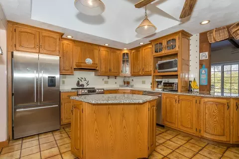 Kitchen - 3 Meadows Ave, Canton, MA 02021 photo 2 of 3