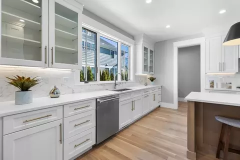 Kitchen - 248 Harris Ave, Needham, MA 02492 photo 3 of 6
