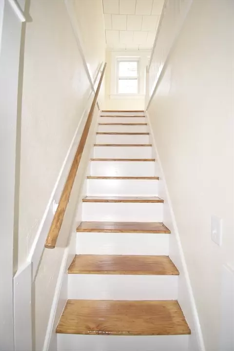 Entry Way - 158 Gilbert Ave, Springfield, MA 01119 photo 1 of 4
