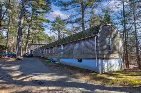 109 Glen St, Rowley, MA 01969 photo 4