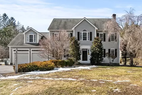 141 Shirley St, Pepperell, MA 01463