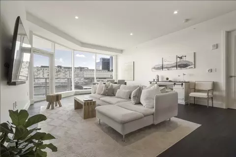 50 Liberty #3C, Boston, MA 02210