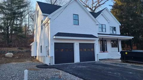 15 Longwood Rd, Reading, MA 01867