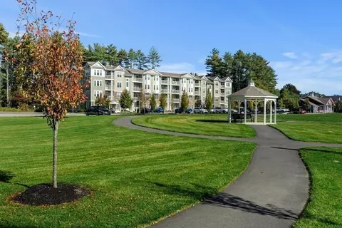 280 Martins Lndg #307, North Reading, MA 01864