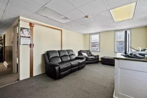 9 Sutton Ave, Oxford, MA 01540 photo 4