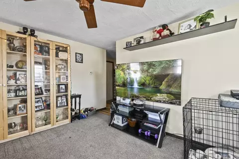 9 Sutton Ave, Oxford, MA 01540 photo 14