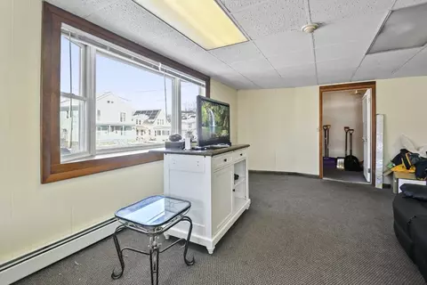 9 Sutton Ave, Oxford, MA 01540 photo 3