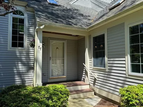77 Gold Leaf Ln #77, Mashpee, MA 02649 photo 2
