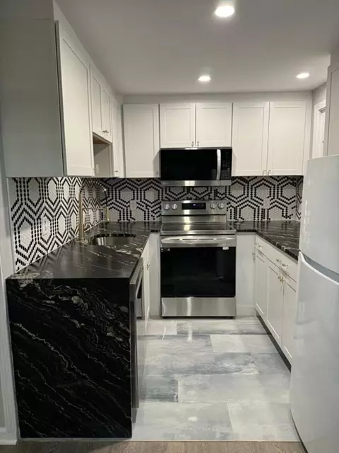 135 W Main St #39, Hyannis, MA 02601