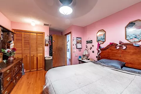 Bedroom - 220 Senator St, Springfield, MA 01129 photo 3 of 6