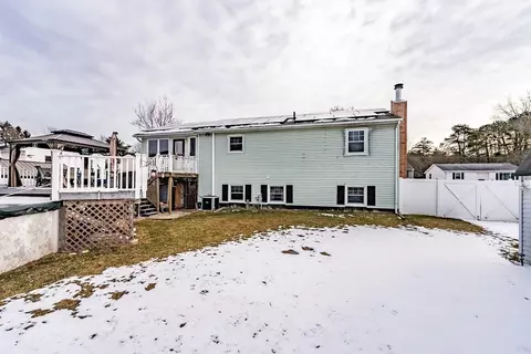 Exterior - 220 Senator St, Springfield, MA 01129 photo 5 of 7