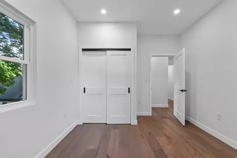 Entry Way - 70 Mt Vernon St, Reading, MA 01867 photo 3 of 3