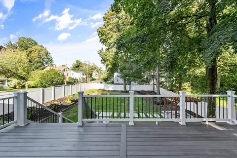 Exterior - 70 Mt Vernon St, Reading, MA 01867 photo 2 of 4