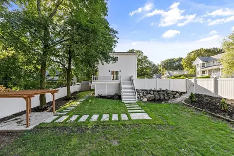 Exterior - 70 Mt Vernon St, Reading, MA 01867 photo 3 of 4