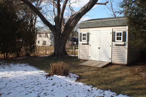 Exterior - 19 Edwin St, Randolph, MA 02368 photo 4 of 6