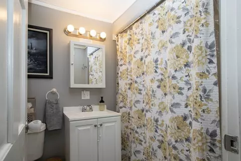 185 Mott St, Fall River, MA 02721 photo 13