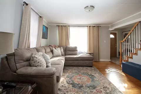 185 Mott St, Fall River, MA 02721 photo 2