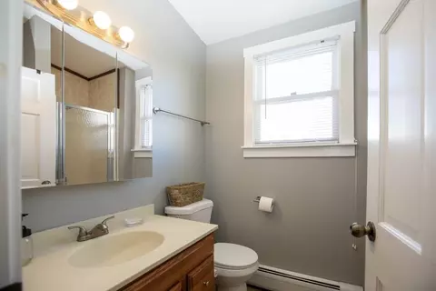 185 Mott St, Fall River, MA 02721 photo 20