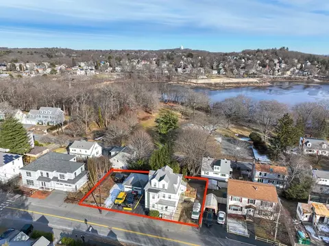 81-83 Bow, Lexington, MA 02420