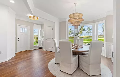 5 Goodwin Dr #50, Woburn, MA 01801