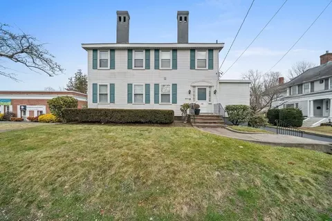 54 Summer St, Taunton, MA 02780