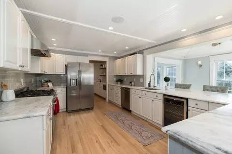 Kitchen - 29 Castle View Dr, Gloucester, MA 01930 photo 1 of 3