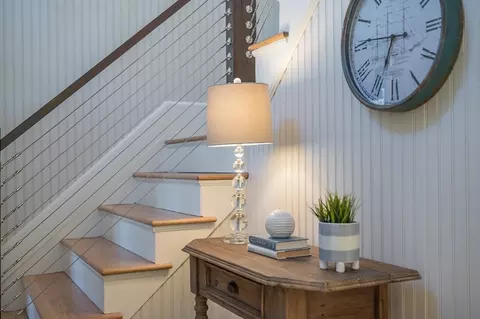 Entry Way - 29 Castle View Dr, Gloucester, MA 01930 photo 2 of 2