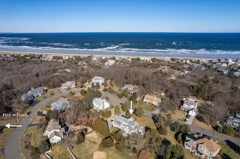 View/Area - 29 Castle View Dr, Gloucester, MA 01930 photo 3 of 9