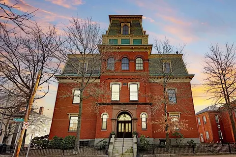 1 Broad St #12, Salem, MA 01970