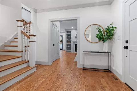 Entry Way - 8 Stetson St, Brookline, MA 02446 photo 1 of 2