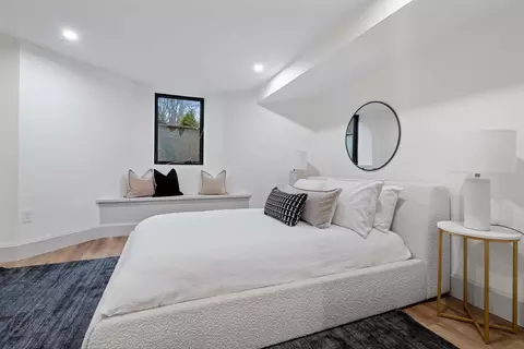 Bedroom - 8 Stetson St, Brookline, MA 02446 photo 7 of 8