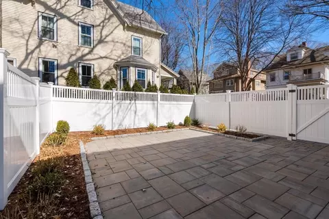Exterior - 8 Stetson St, Brookline, MA 02446 photo 8 of 9
