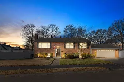 11 Clearview Rd, Stoneham, MA 02180