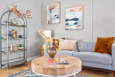 Living - 7 Bellingham Ave #1, Everett, MA 02149 photo 1 of 4