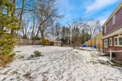 Exterior - 11 Bond St, Reading, MA 01867 photo 9 of 12
