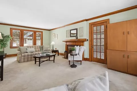 Living - 11 Bond St, Reading, MA 01867 photo 3 of 6